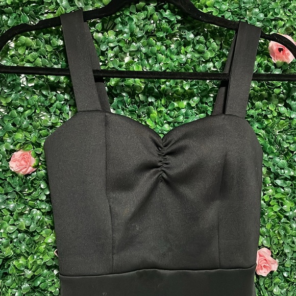 Little Black Dress - Tank Top Straps, Stretchy Form Fitting - Ruched Front S - Picture 4 of 5